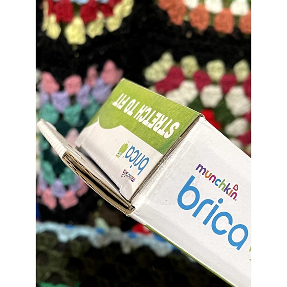 Munchkin Brica Stretch to Fit Sun Shade UV Protection - Picture 2 of 5